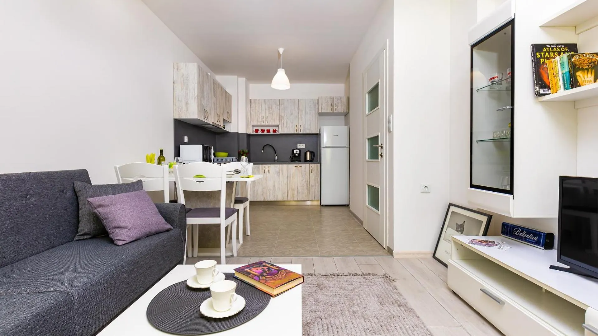 Radiant Retreat - Bright 1Bd Haven In Plovdiv By Flat Mаnager Apartment